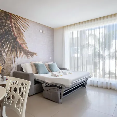 Apartment Exclusive Deluxe Up To 6 People & Heated Tub *