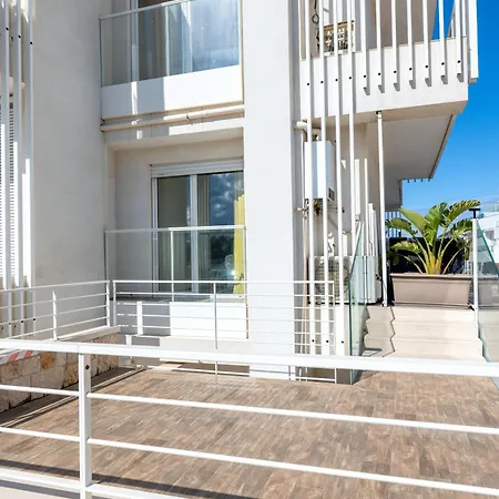 Apartment Exclusive Deluxe Up To 6 People & Heated Tub Polignano a Mare