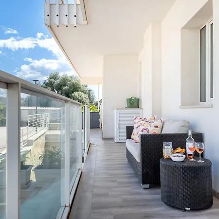 Apartment Exclusive Deluxe Up To 6 People & Heated Tub Polignano a Mare