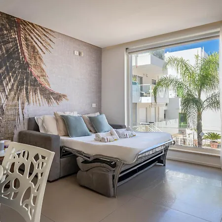 Exclusive Deluxe Up To 6 People & Heated Tub Polignano a Mare